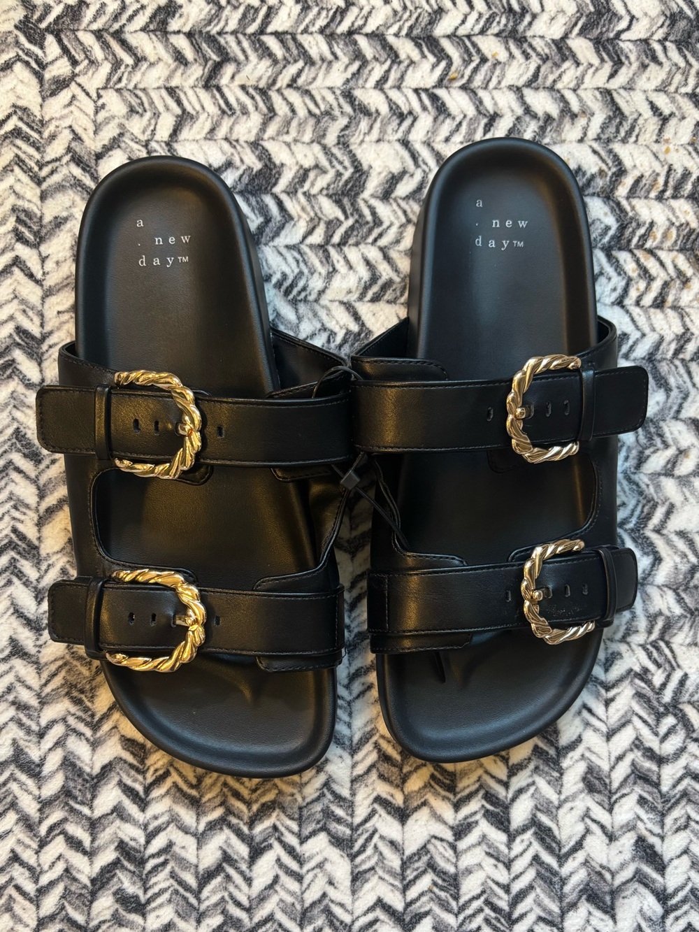 Brand New Black Braided Buckle Slides Sandals Women’s 7.5